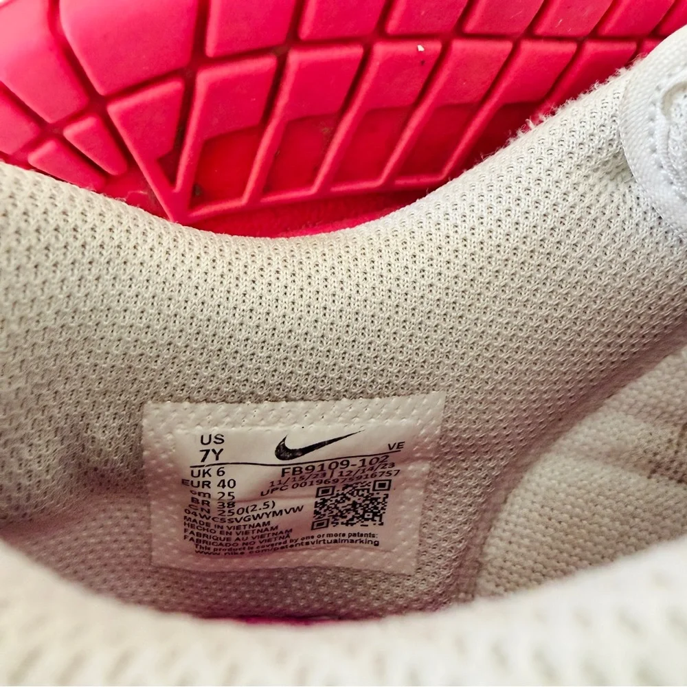 Nike Dunk Low 7Y White Laser Fuchsia Pink